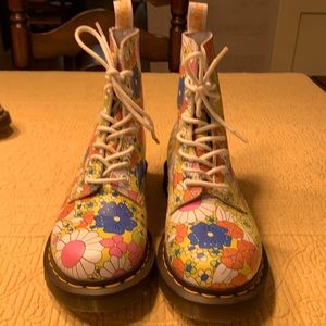 Dr. Martens vintage Pascal boots